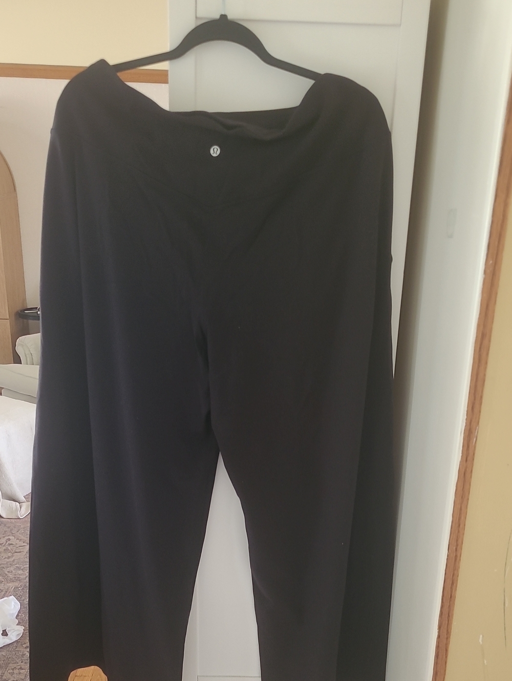 lululemon athletica Women’s Black Jogger Pants
